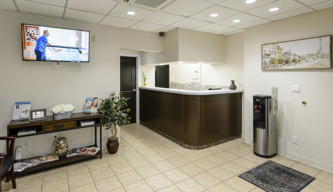 Ditmars Family Dental | Bone Grafts, Periodontal Treatment and Removable Dental Prostheses 
